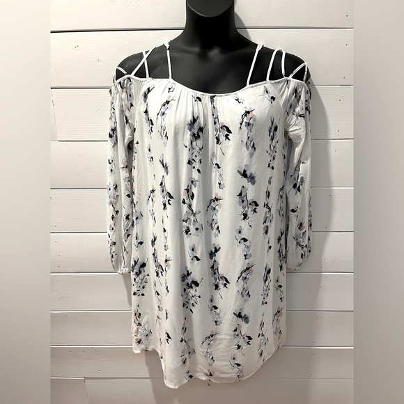 Gentle Fawn Tops - Off-Shoulder Floral Blouse – Gentle Fawn – Size M